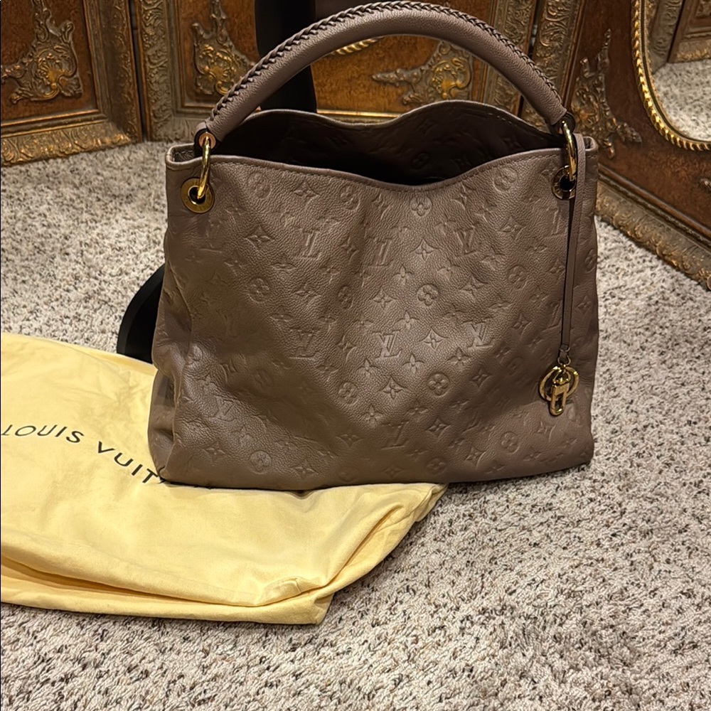 Louis Vuitton Taupe Monogram Empreinte Hobo Shoulder Bag with Gold Hardware